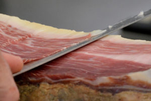 slicing of ham